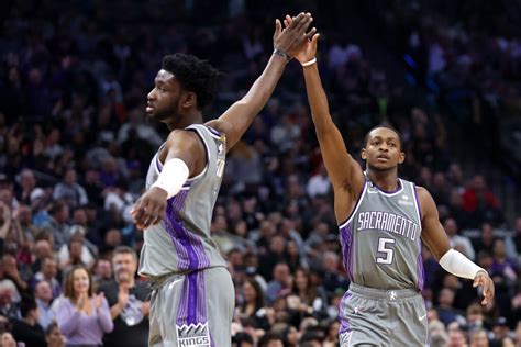 Suns vs. Kings Odds & Picks: Kings Ready to Light the Beam.